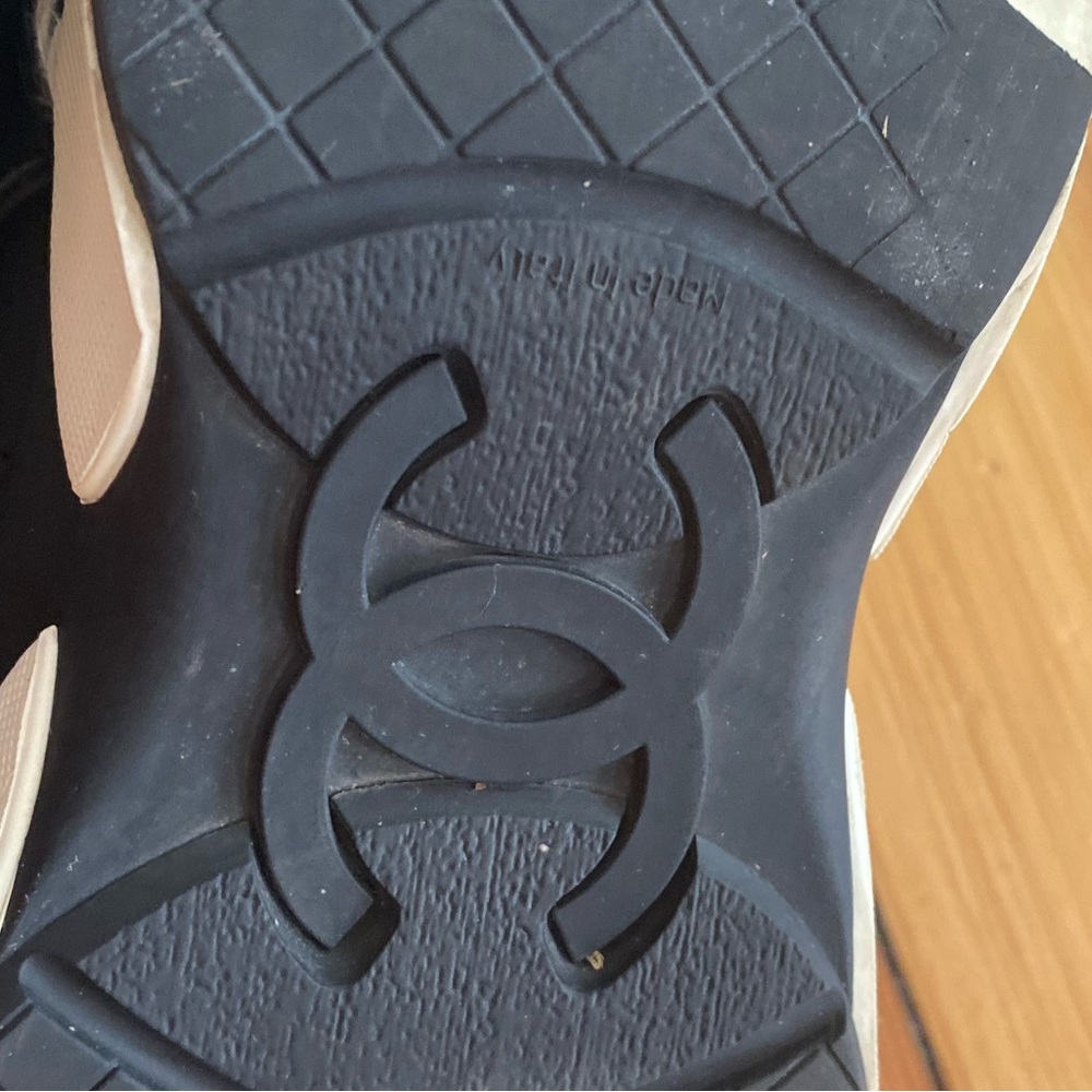 Chanel black white leather logo sneakers G 31711 - Picture 7 of 16